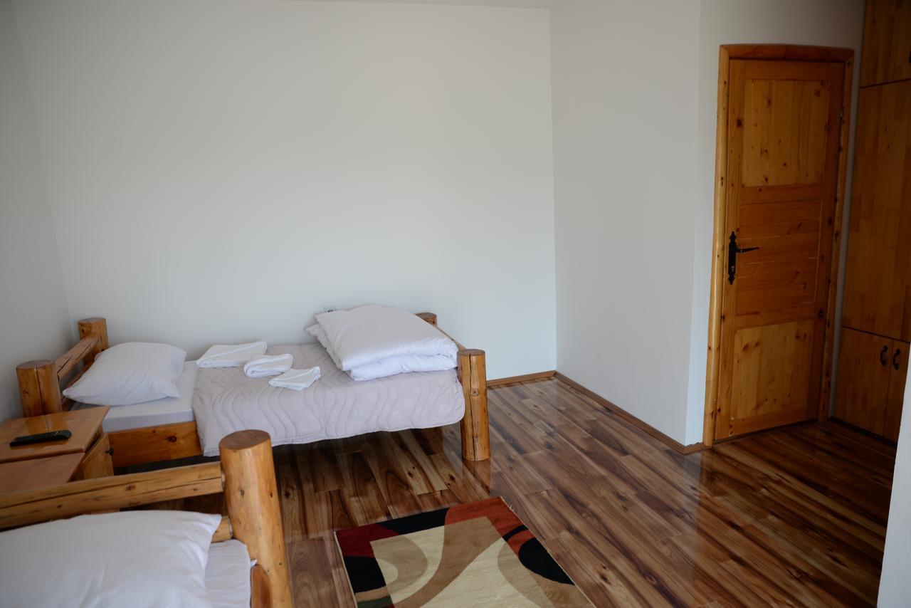 Motel Nacionalni Restoran Ognjiste Koruge エクステリア 写真