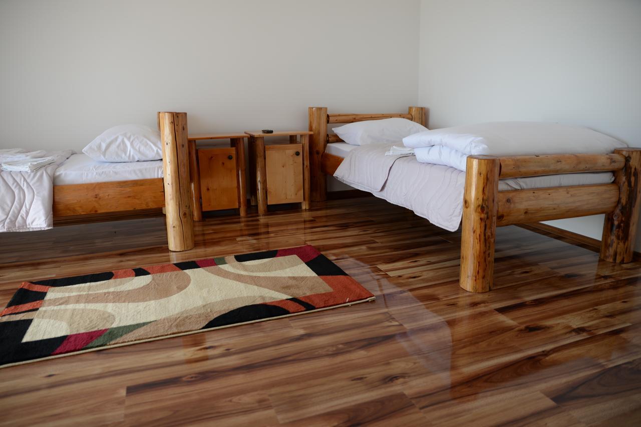 Motel Nacionalni Restoran Ognjiste Koruge エクステリア 写真