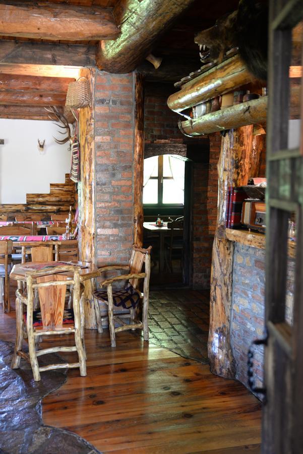 Motel Nacionalni Restoran Ognjiste Koruge エクステリア 写真