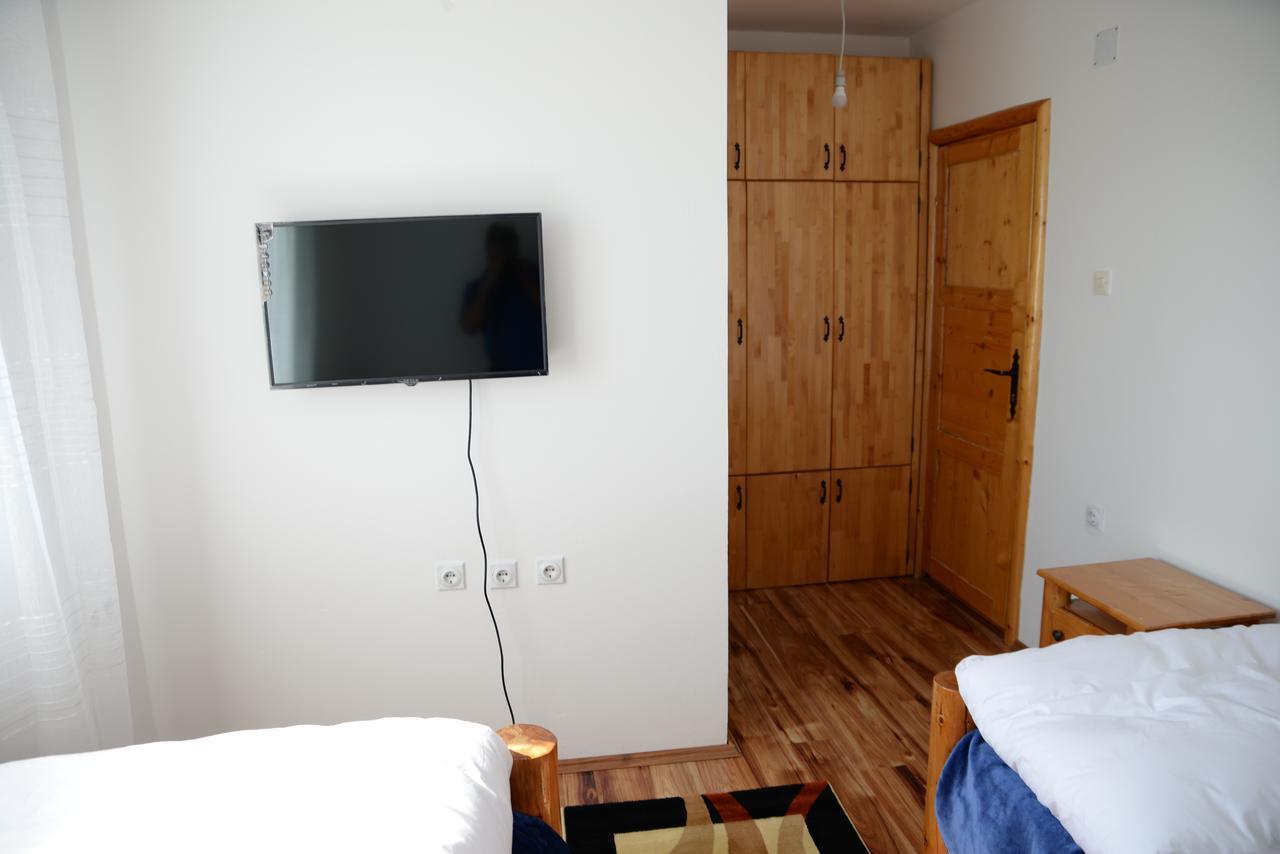 Motel Nacionalni Restoran Ognjiste Koruge エクステリア 写真